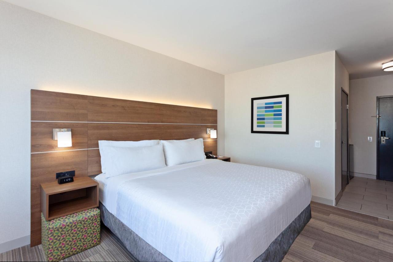 Express Angeles Lax Airport By Ihg Hotel