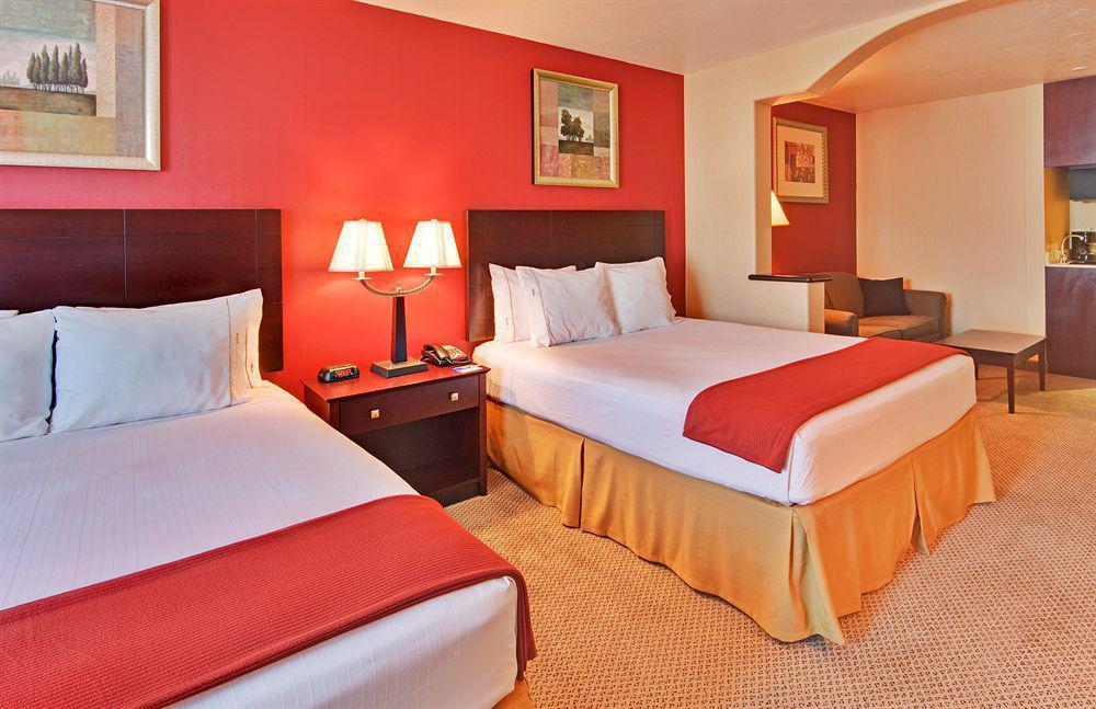 Express Angeles Lax Airport By Ihg 3* Los Angeles