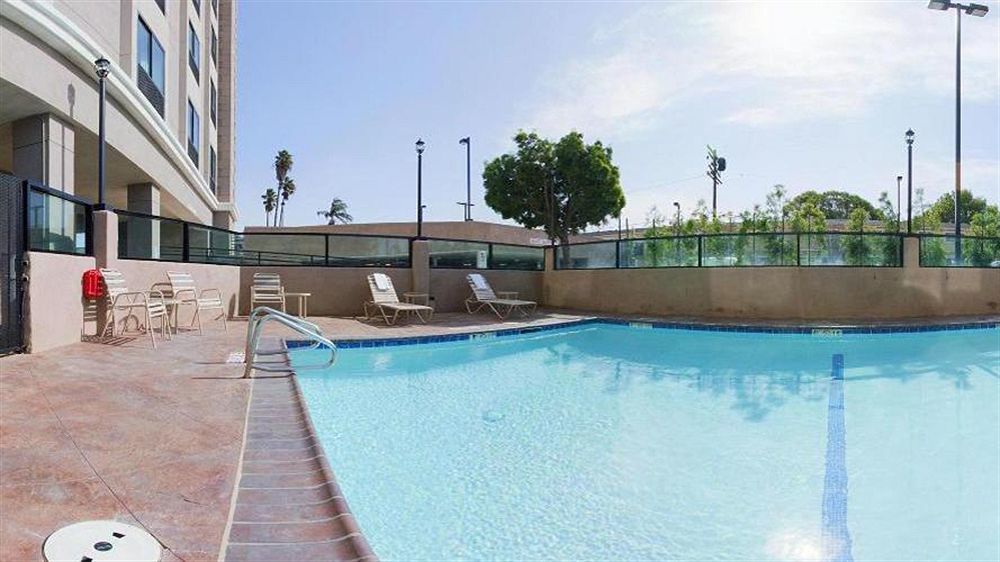 Express Angeles Lax Airport By Ihg